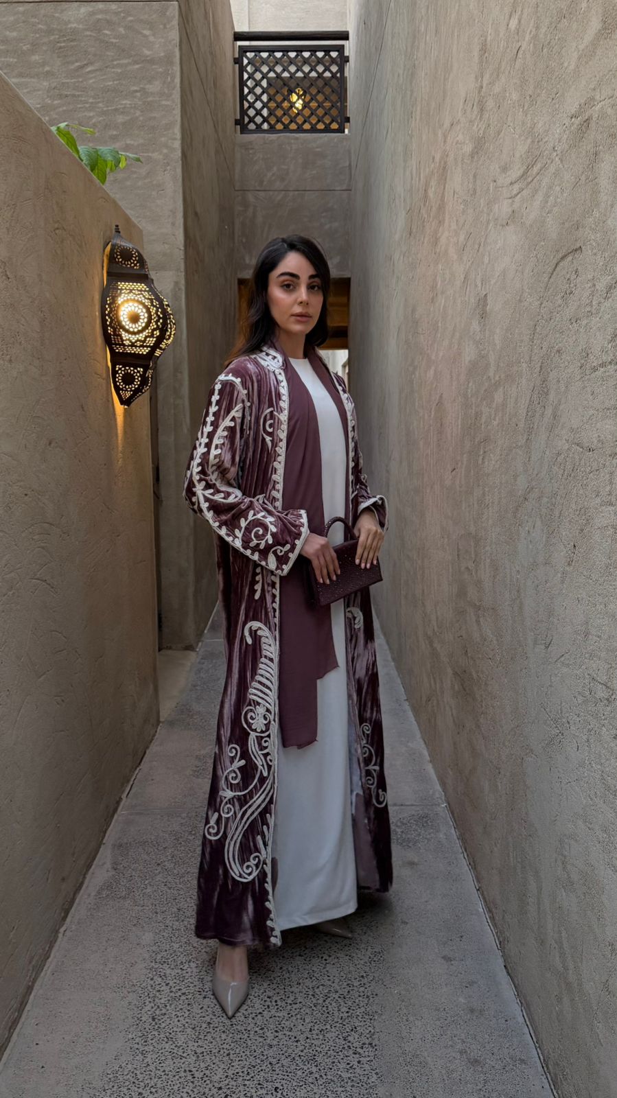 ABAYA F - HANGER