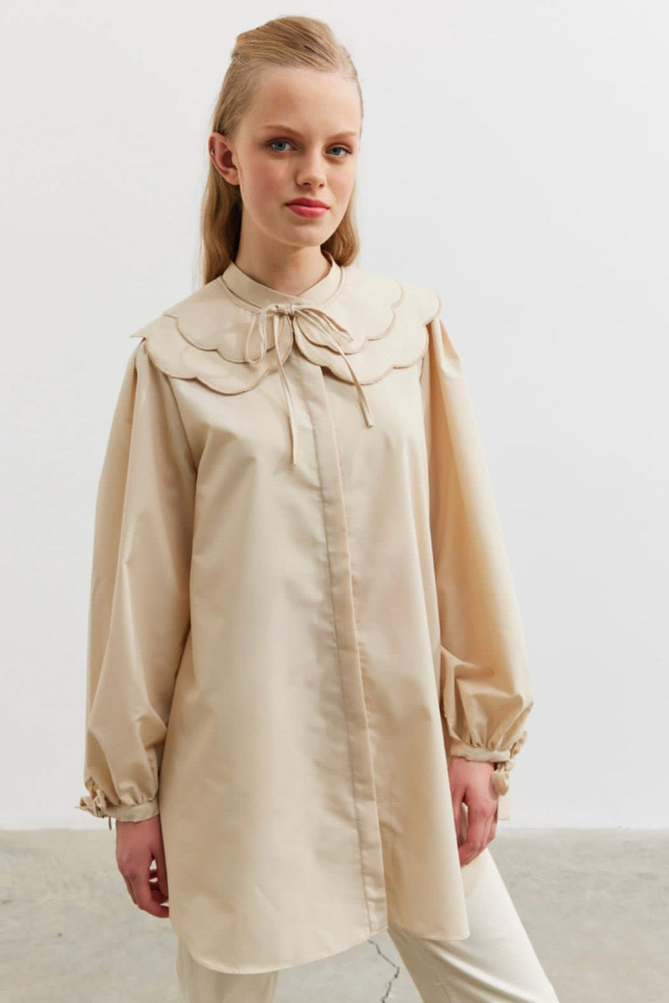 Blouse collar bib neck D - HANGER