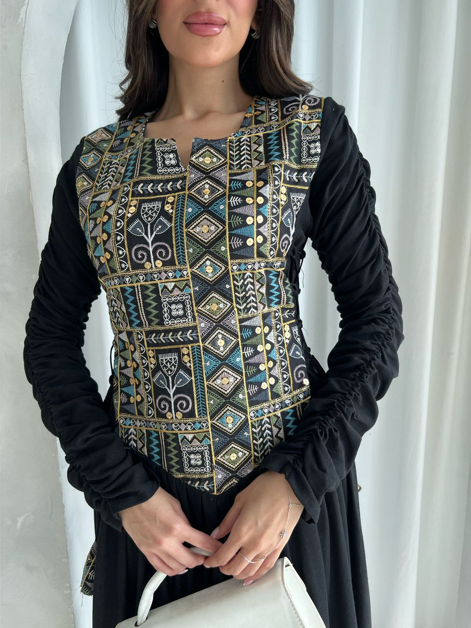 Kuwaiti dress F 4173