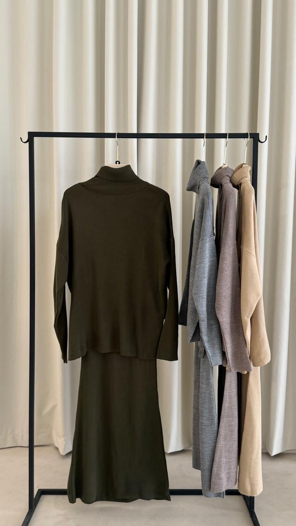 SKIRT SET HK612075 - HANGER