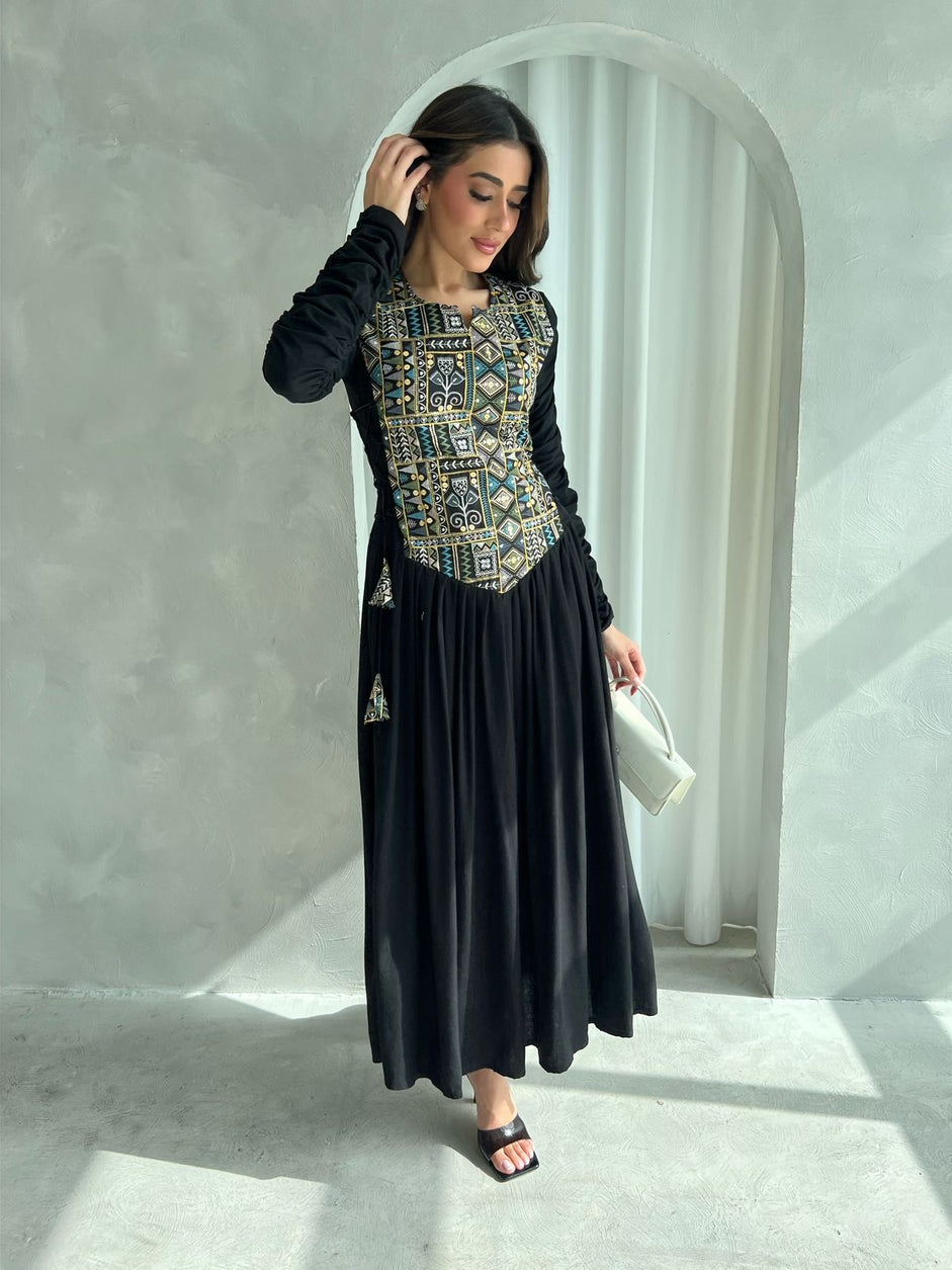 Kuwaiti dress F 4173