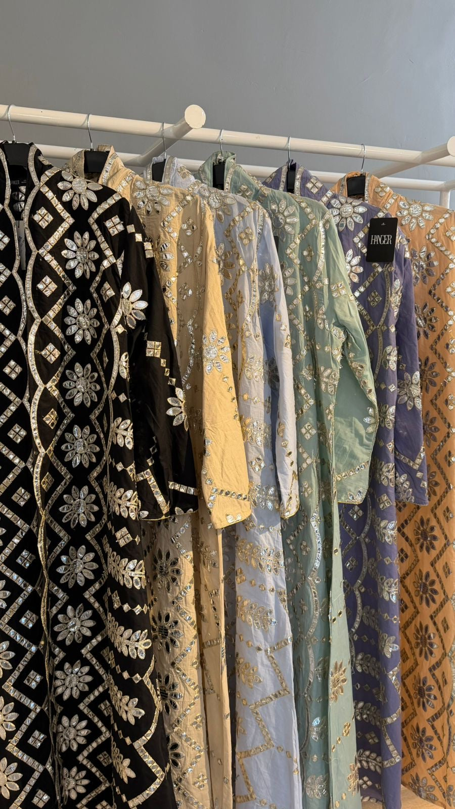 ABAYA Gc9393 - HANGER