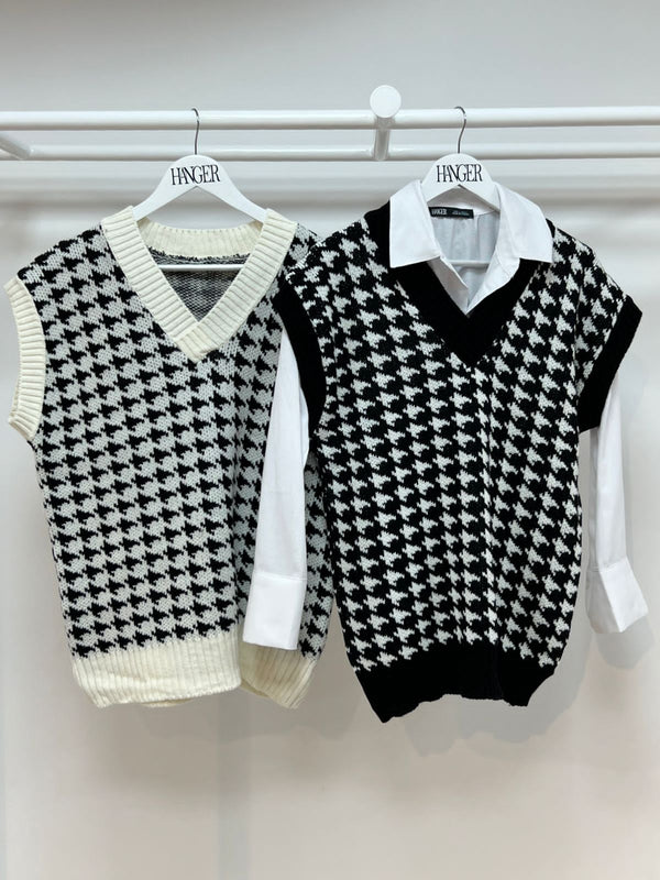 Knitted Vest 5683 - HANGER