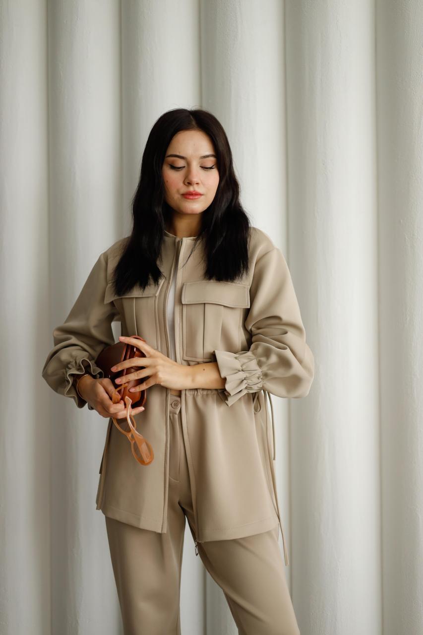 2 pocket set LN  2899