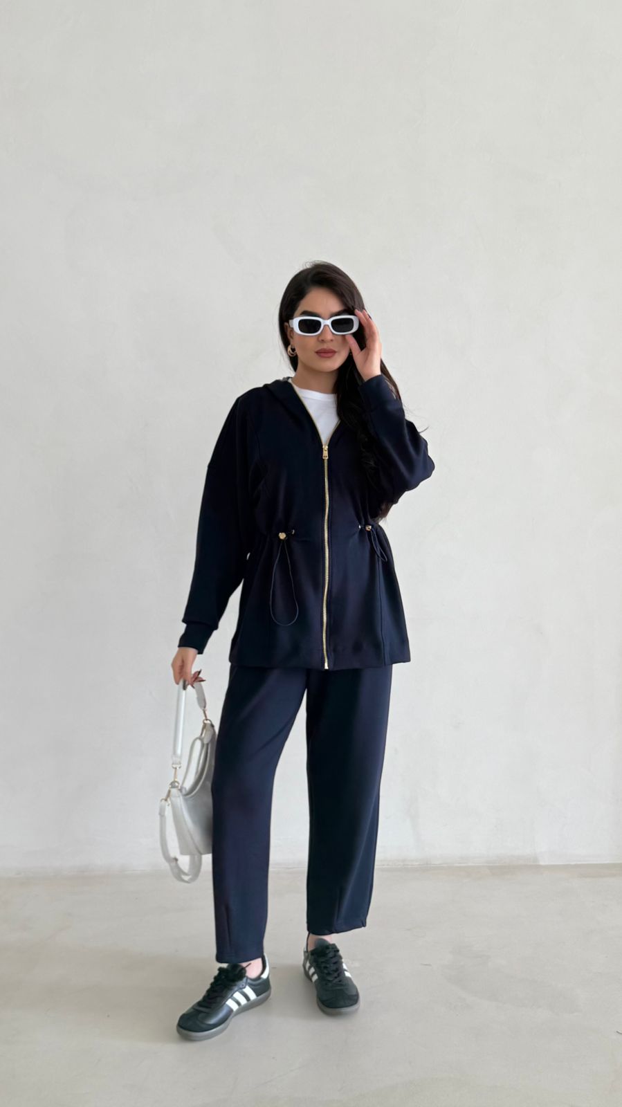2 PES SET LA 68 - HANGER