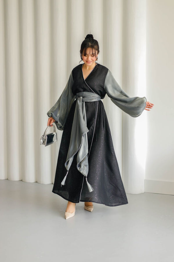 Kuwaiti dress F 879